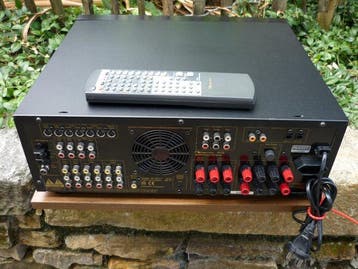 Nakamichi - AV-8 / surround AV 5.1 Récepteur multicanaux à