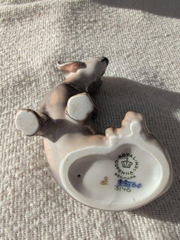 Royal Copenhagen - Figurine - Teckel - Porcelaine