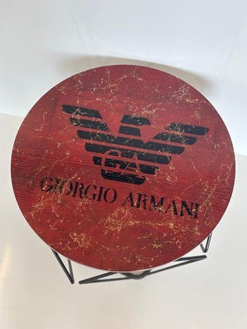 Rob VanMore - Tea-time by Giorgio Armani - ø50cm