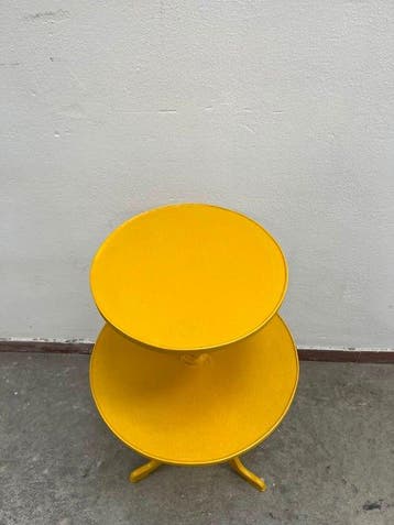 Table - Bois - Table basse à deux étagères en bois de
