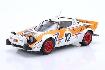 Minichamps 1:18 - Voiture de course miniature - Lancia