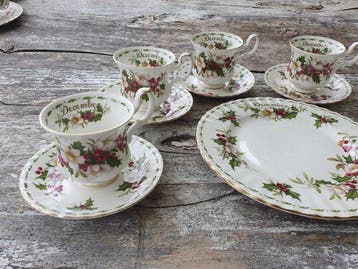 Royal Albert - Tafelservies (7) - Christmas Rose -, Antiek en Kunst