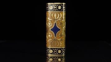 Cartier - Rare Engraving Pattern Vintage gas Lighter -