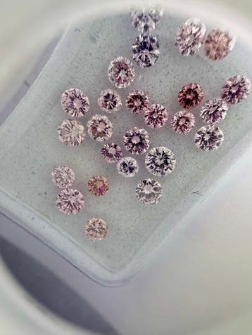 25 pcs Diamant (Natuurlijk gekleurd) - 1.01 ct - Rond - Very, Nieuw