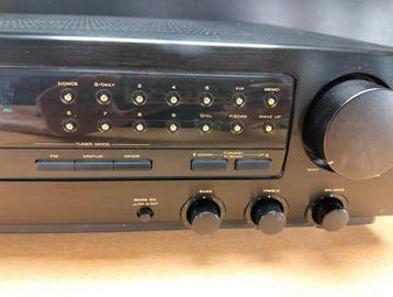 Marantz - SR63 Solid state stereo receiver