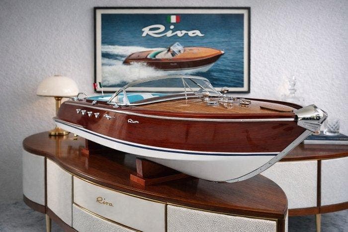 GRANDE maquette de luxe Riva Aquarama bois 87cm 1:10 -, Hobby en Vrije tijd, Modelauto's | 1:5 tot 1:12