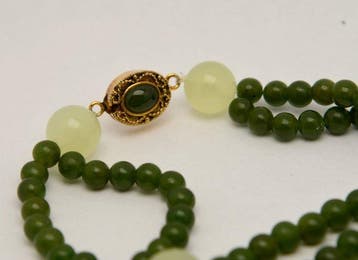 Jade - Chinees groene jade gesneden hanger en ketting met