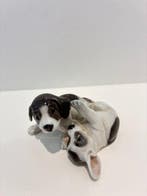 Royal Copenhagen - Figuur - Two Puppies playing and one
