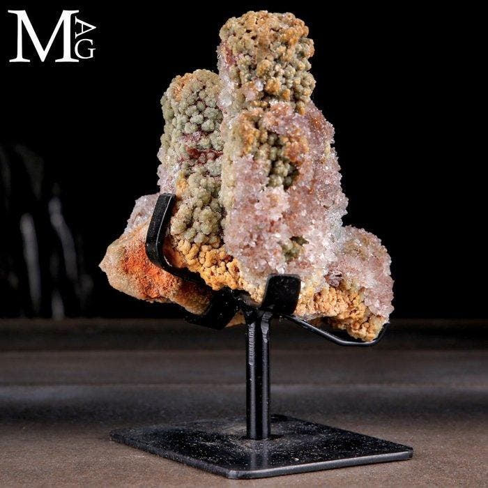 Drusy-kwarts op botryoïde calcietmatrix met ijzeroxiden –, Collections, Minéraux & Fossiles