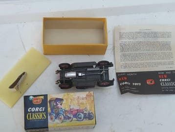 Corgi Classics 1:48 - Model sedan (5) - Mint Model First