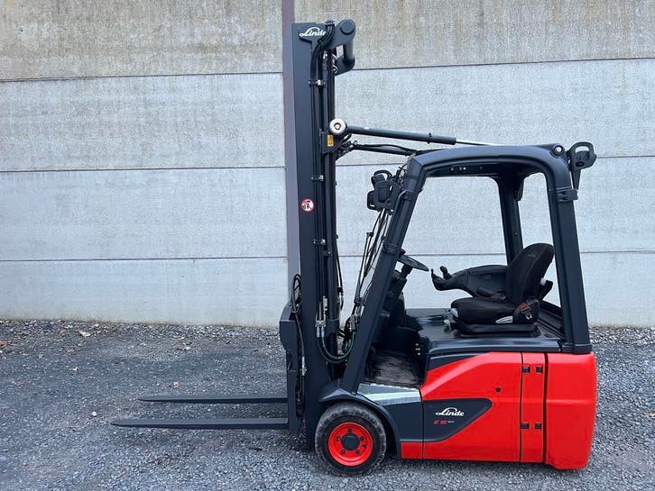 Linde E16C-02 EVO triplex 6m22, Articles professionnels, Machines & Construction | Chariots élévateurs & Transport interne