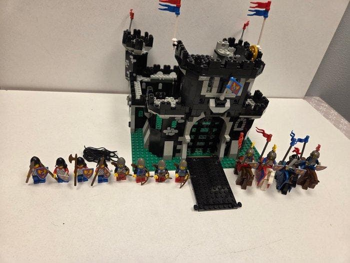 Lego Set - 6085 - Castle - LEGO Black Monarchs Castle 6085, Enfants & Bébés, Jouets | Duplo & Lego