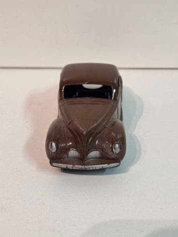 Dinky Toys 1:43 - Voiture miniature - 39c Lincoln Zephyr