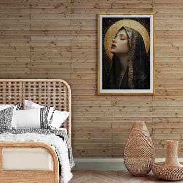 CREATIVE_HUB - Black and golden Mary praying