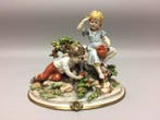Capodimonte - Beeldje, Twee kinderen bij de beek - 18 cm -