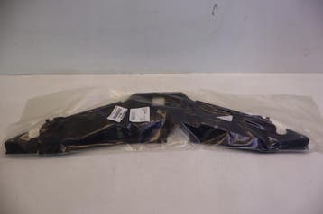 voorbumper beschermkap Toyota Auris II Lift 16594-0Y010 nieu, Auto-onderdelen, Verzenden, Gebruikt