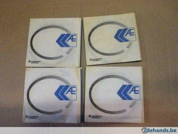 piston ring set Rover 75 / 45 / 25    LFP000110, Nieuw, Rover