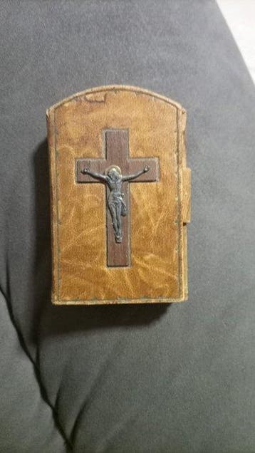 Draagbaar heiligdom - Via Crucis - Leder, Metaal - 20e eeuw, Antiek en Kunst