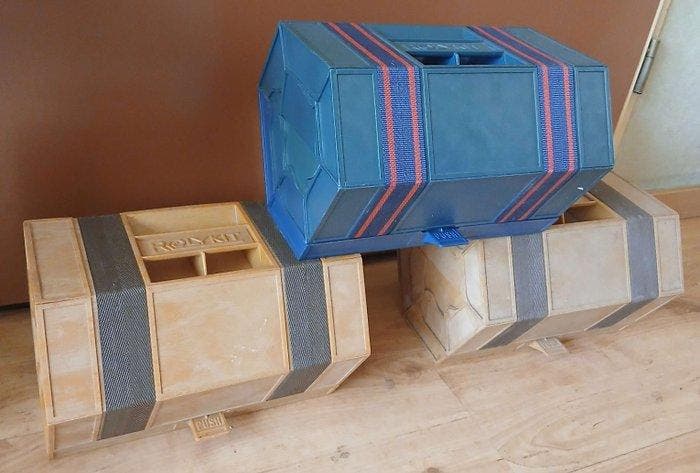 Vandermolen BV - Samuel Meijering - Doos - Plastic - Drie, Antiek en Kunst, Kunst | Designobjecten