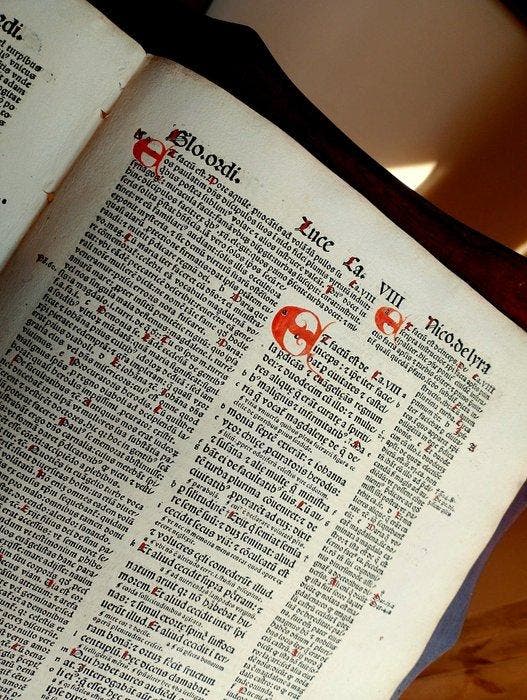 Nicolaus de Lyra - Sheet from Incunable Biblia latina, Antiek en Kunst, Antiek | Boeken en Manuscripten