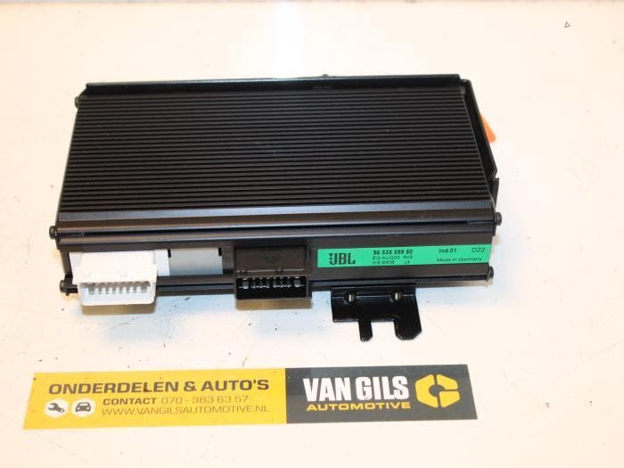 Radio versterker Peugeot 407 O70279, Autos : Pièces & Accessoires, Électronique & Câbles