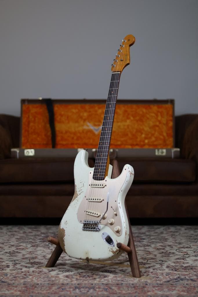 Fender Custom Shop 59 Stratocaster Heavy Relic | White, Musique & Instruments, Instruments à corde | Guitares | Électriques, Envoi