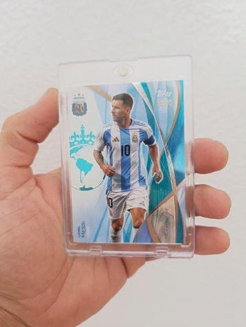 Topps Topps Lionel Messi /99 Carte sérialisée, Carte
