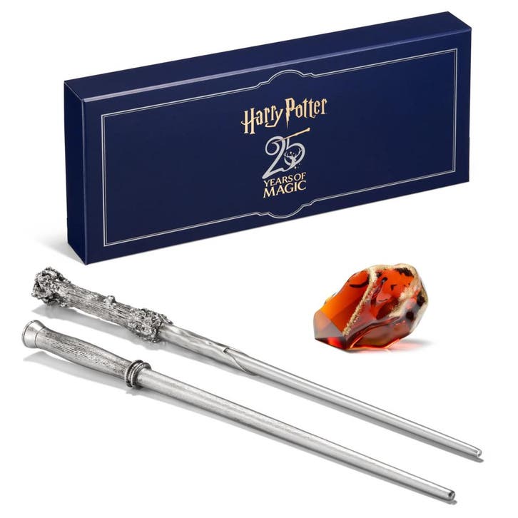 Harry Potter Celebration Wand Harry Potter 25th Anniversary, Verzamelen, Harry Potter, Nieuw, Ophalen of Verzenden