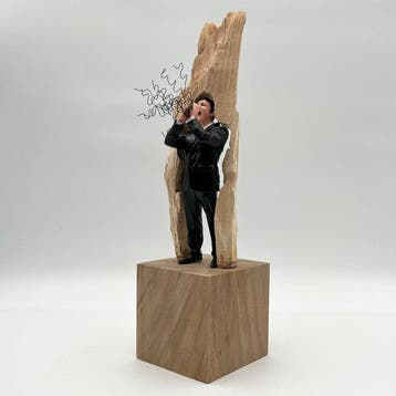Coco de Paris - Shouting from the wood