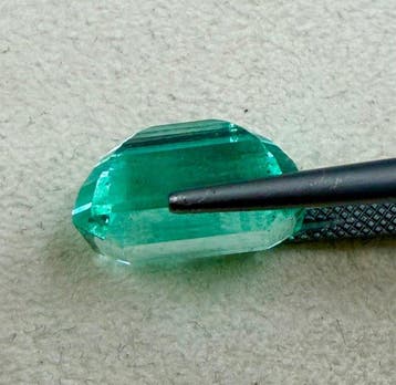 1 pcs Vert Émeraude - 9.91 ct - Gemological Institute of, Nieuw