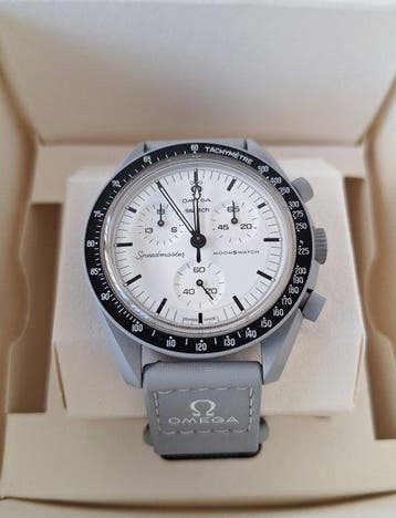 Omega x Swatch - Mission to the moon - Moonshine Gold 1965, Nieuw