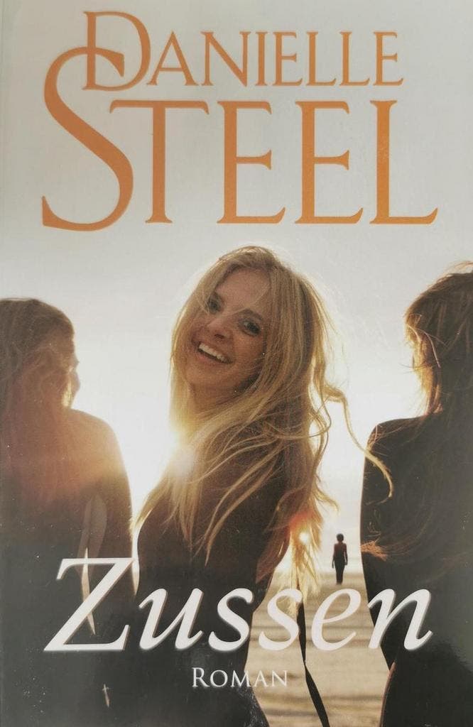Zussen 9789021016924 Danielle Steel, Boeken, Romans, Gelezen, Verzenden