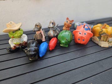 Spaarpot (11) - Plastic, Metaal, Verzilverd, Steen - Vintage