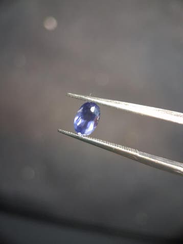 Natural Iolite - 0.430 ct - oval - unheated - bluish violet-, Verzenden, Nieuw