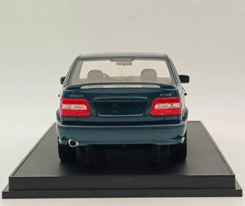 Radscale 1:18 - Modelauto - Volvo S70R - Groen metallic -, Nieuw