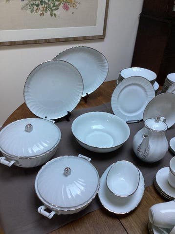 Limoges - L. Bernardaud & Co - Tafelservies (74) - Verdi -