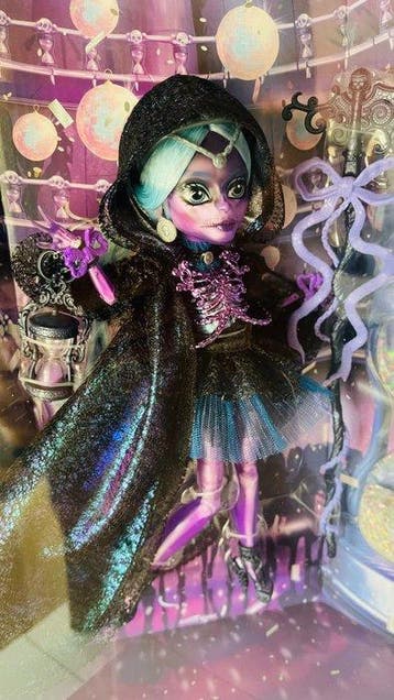 Mattel - Pop Monster High Skullector River Styxx - 2020+