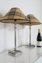 Set Chique Tafellampen met Burberry lampenkappen -, Maison & Meubles