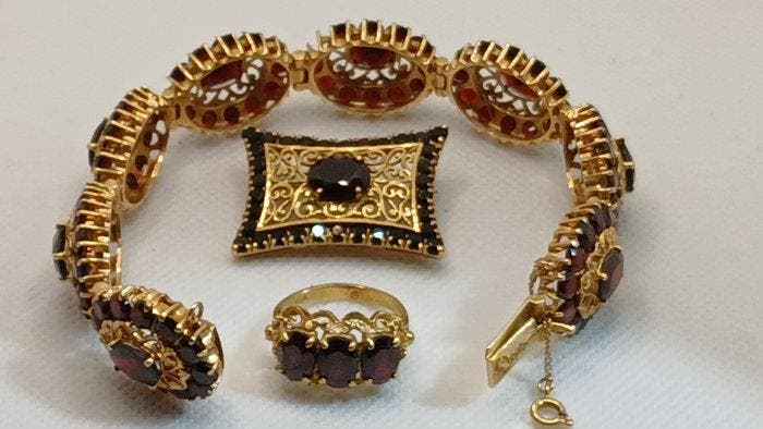 Ensemble de bijoux 3 pièces - 18 carats Or jaune Grenat -, Bijoux, Sacs & Beauté, Bijoux anciens