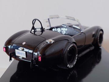 Kyosho 1:18 - Modelauto - Shelby Cobra 427 S/C, Nieuw