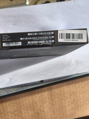 Samsung Galaxy Z Fold8 - Mobiele telefoon - In originele, Nieuw