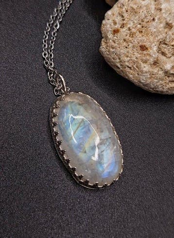 Bijou « Violet » artisanal en argent 925 avec labradorite