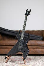 B.C. Rich NJ Series Beast 2000 | Black, Verzenden