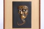 Paneel - Ingelijst reliëfpaneel van de Okina Noh-masker –