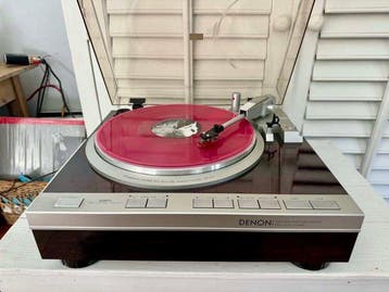 Denon - DP-47F Microprocessor-Controlled Fully Automatic