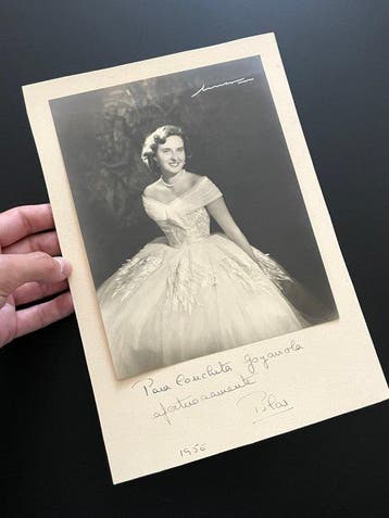 Autógrafo - Firma Pilar de Borbón. Hermana del Rey de España, Nieuw