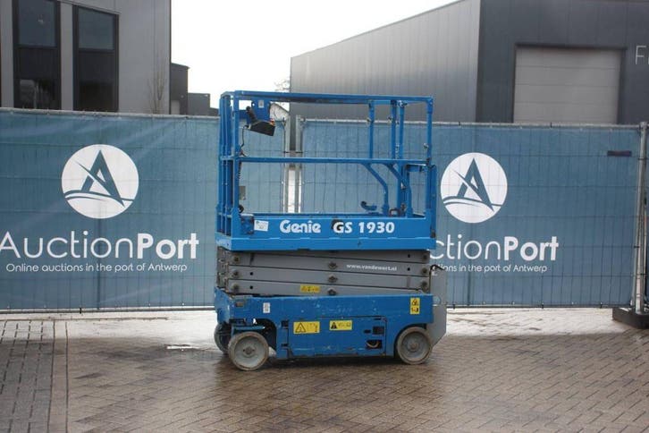 Veiling: Schaarlift Genie GS 1930 Elektrisch 7.79m 2016, Articles professionnels, Machines & Construction | Ascenseurs, Échafaudages & Échelles