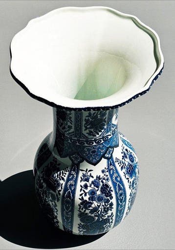 Boch Frères - Vase balustre - Faience - Vase bleu de Delft, Antiek en Kunst