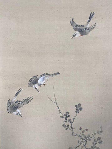 Zeer fijn schilderij van vogels en bloemen, gesigneerd -