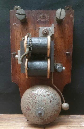 Telefoonbellen - Hout, Staal - Oude deurbel